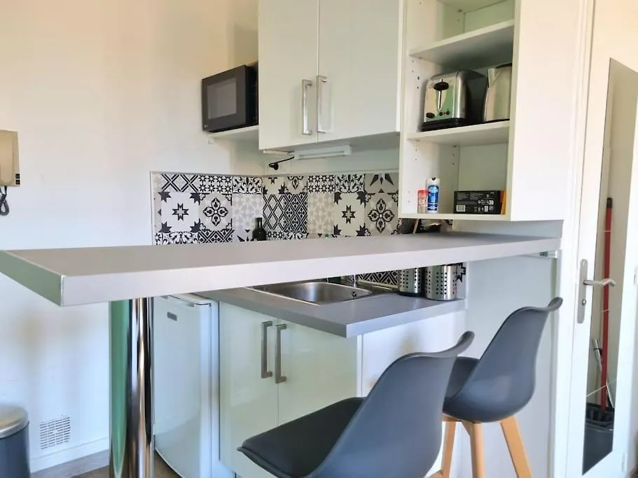 Apartment Studio Equipe Et Renove, Centre Historique Aix-en-Provence France